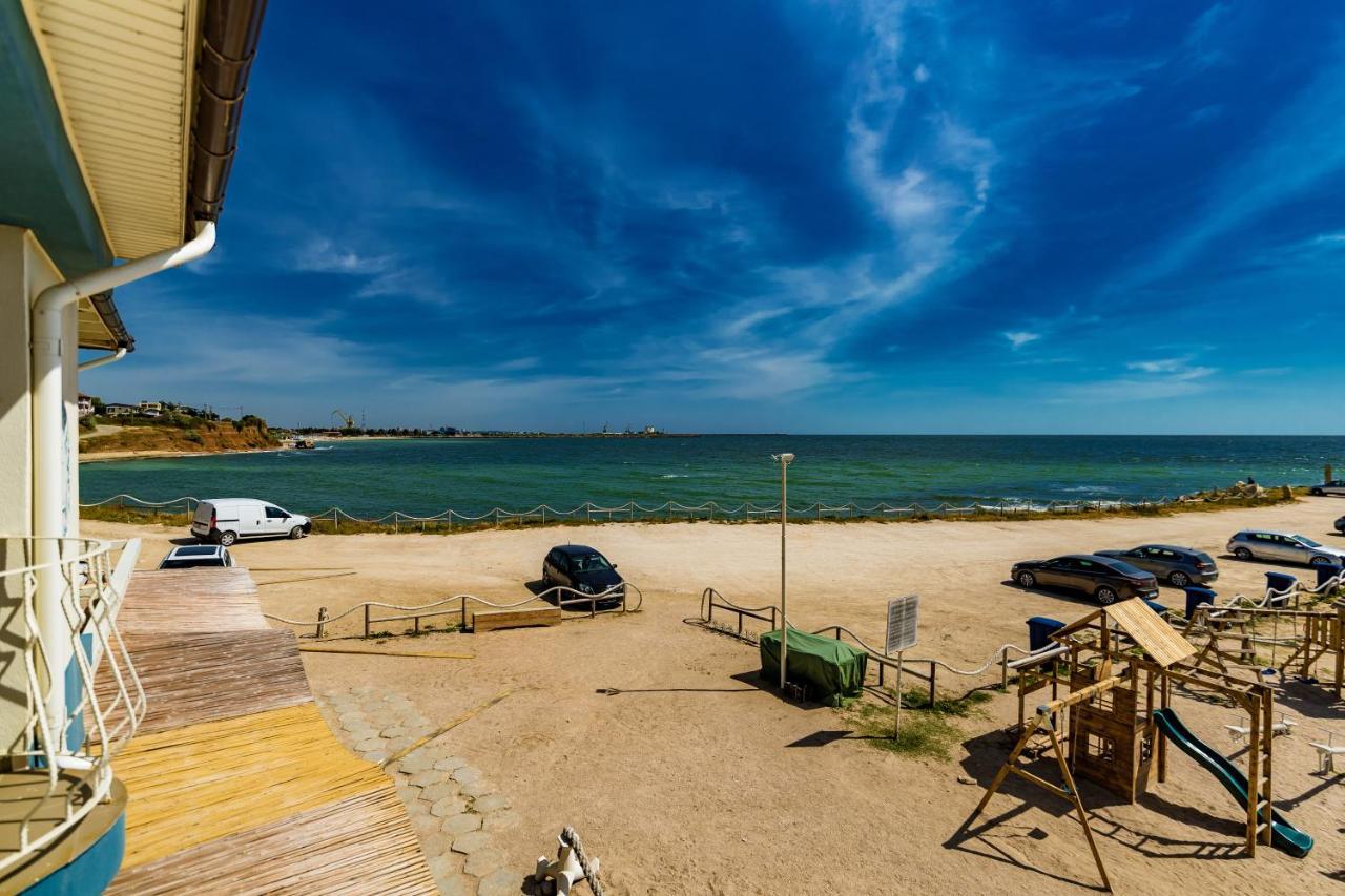 Micul Golf Hotell Două Mai Exteriör bild