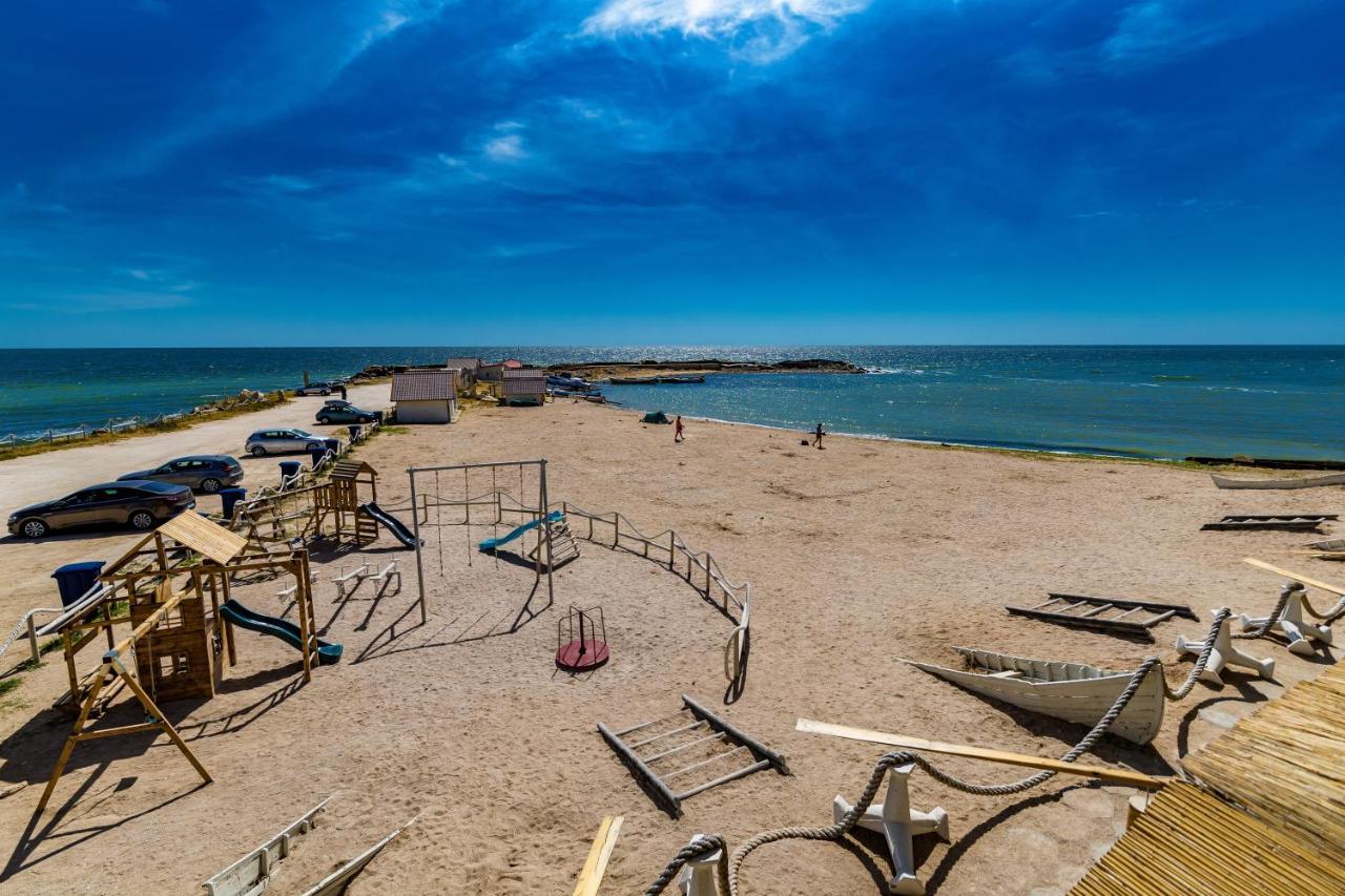 Micul Golf Hotell Două Mai Exteriör bild